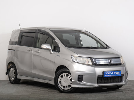 Honda Freed I Рестайлинг