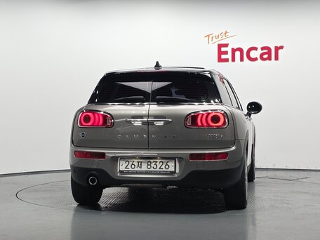 2022 Mini Clubman One D II Рестайлинг, серебристый, 1978414 рублей, вид 4