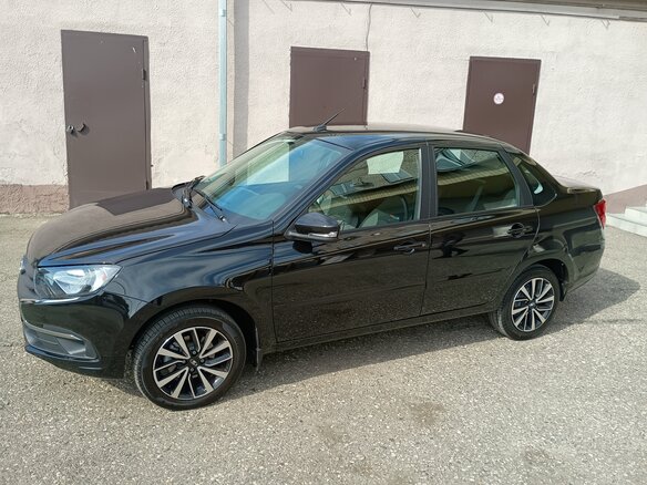 2026 Lada (ВАЗ) Granta I Рестайлинг, чёрный, 1200000 рублей - вид 2