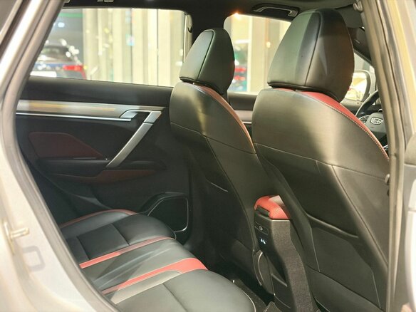 2022 Geely Coolray I, серебристый, 1450000 рублей - вид 7