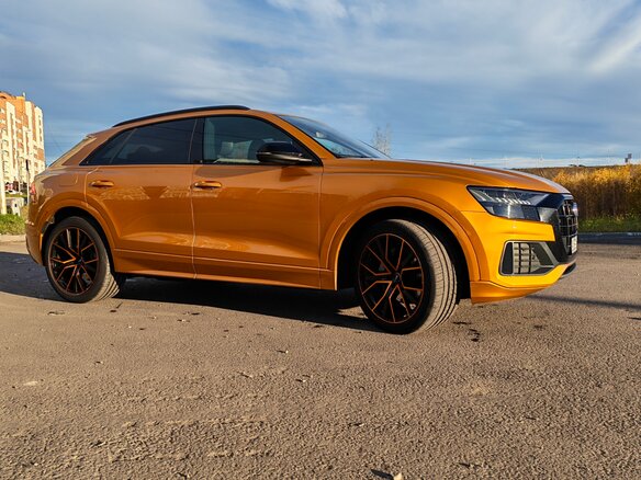 2019 Audi Q8 45 TDI I (4M), оранжевый, 6250000 рублей - вид 15