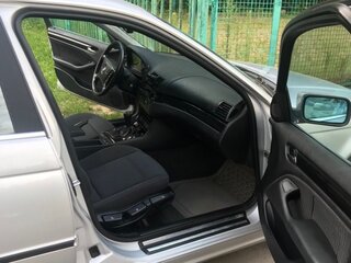 2000 BMW 3 серии 323i IV (E46), серебристый, 450000 рублей, вид 3