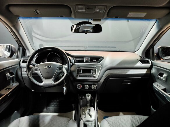 2016 Kia Rio III Рестайлинг, серый, 1000000 рублей - вид 8