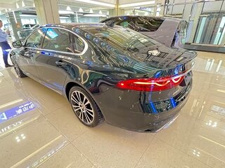 2025 Jaguar XF L II Рестайлинг, зелёный, 5890023 рублей, вид 4