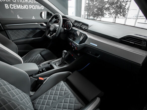 2026 Audi Q3 35 TFSI II (F3), серый, 4500000 рублей - вид 12