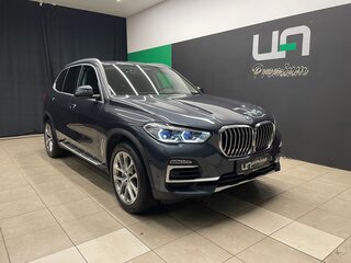 2021 BMW X5 45e IV (G05/G18), серый, 8700000 рублей, вид 1