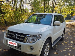 2012 Mitsubishi Pajero IV Рестайлинг 1, белый, 1778000 рублей, вид 2