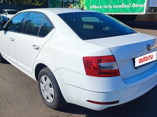 2019 Skoda Octavia III (A7) Рестайлинг, белый, 1900000 рублей, вид 5