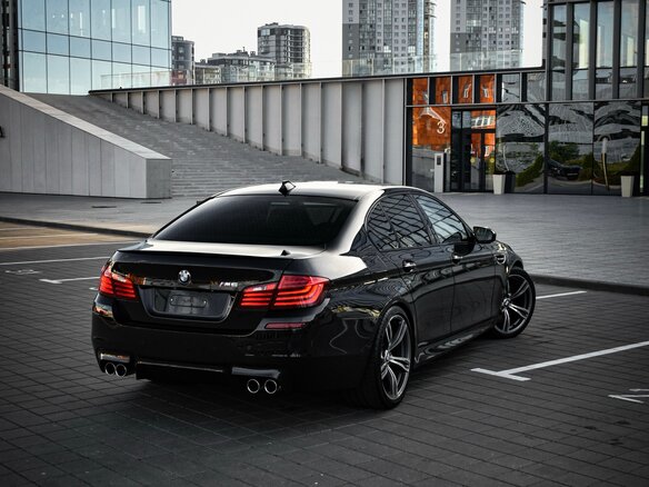2012 BMW M5 V (F10), чёрный, 4200000 рублей