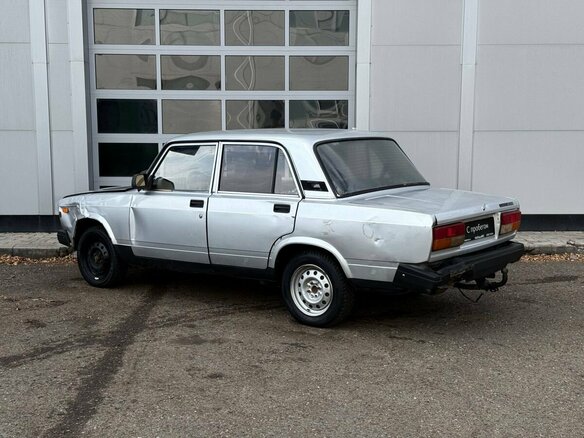 2010 Lada (ВАЗ) 2107, серебристый, 105000 рублей - вид 2