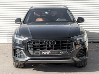 2019 Audi Q8 55 TFSI I (4M), чёрный, 5500000 рублей, вид 2