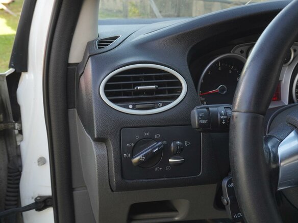 2011 Ford Focus II Рестайлинг, белый, 618000 рублей - вид 14