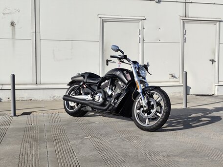 2012 Harley-Davidson V-Rod Muscle, чёрный, 1199000 рублей, вид 2