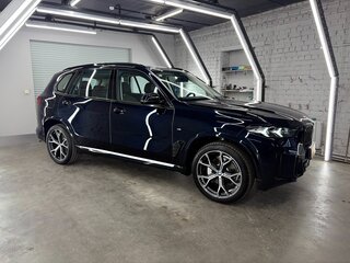 2025 BMW X5 Long 30Li IV (G05/G18) Рестайлинг, чёрный, 8630000 рублей, вид 4