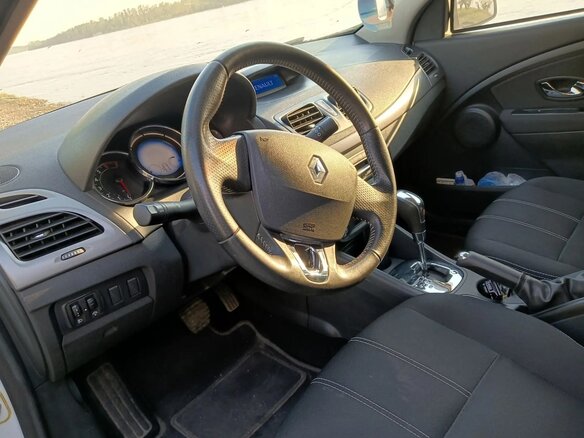 2013 Renault Fluence I Рестайлинг, белый, 750000 рублей - вид 11