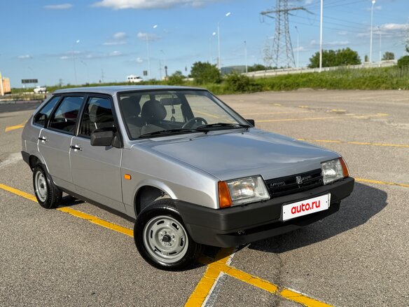 2004 Lada (ВАЗ) 21093i, серебристый, 500000 рублей - вид 19