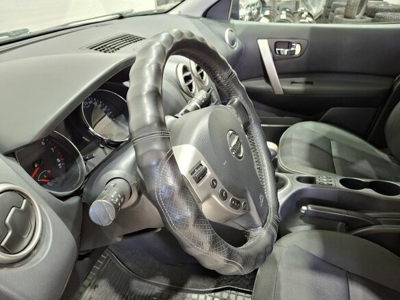 2013 Nissan Qashqai I Рестайлинг, серебристый, 1110000 рублей - вид 24