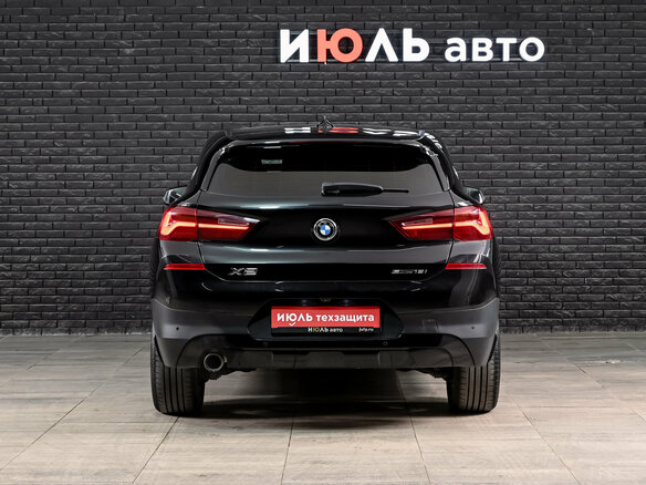2020 BMW X2 sDrive18i I (F39), чёрный - вид 5