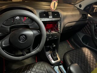 2019 Volkswagen Polo V Рестайлинг, белый, 961400 рублей, вид 5