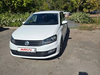 2018 Volkswagen Polo V Рестайлинг, белый, 1480000 рублей, вид 2