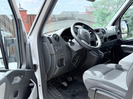 2013 Renault Master, белый, 1795000 рублей, вид 5