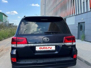 2018 Toyota Land Cruiser 200 Series Рестайлинг 2, чёрный, 7800000 рублей, вид 2