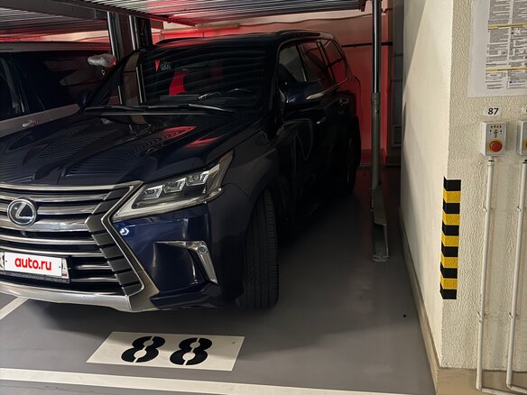 2016 Lexus LX 570 III Рестайлинг 2, синий, 7150000 рублей - вид 17