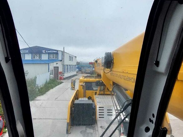 2026 LiuGong LTC320L5, жёлтый - вид 18
