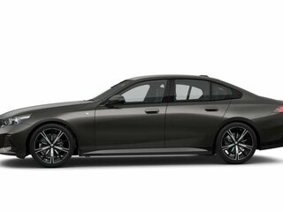 2025 BMW 5 серии 530i xDrive VIII (G60/G61/G68), серый, 8840000 рублей, вид 3