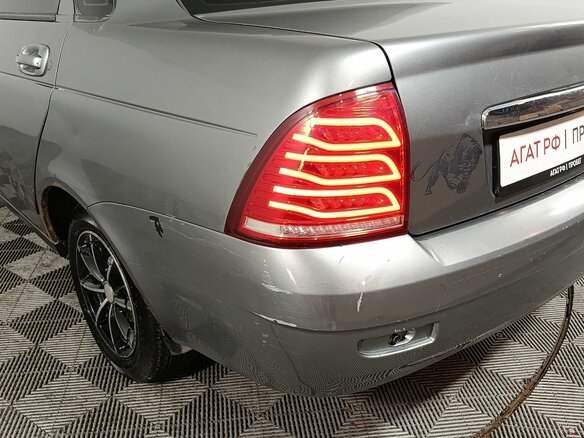 2008 Lada (ВАЗ) Priora I, зелёный, 300000 рублей - вид 17