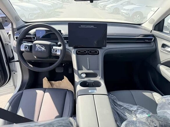 2026 GAC Trumpchi GS4 III, белый, 2200000 рублей - вид 5