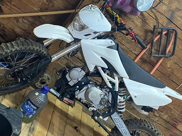 2017 BSE MX 125, белый, 65000 рублей