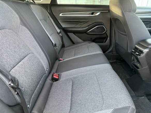 2024 Geely Emgrand II, белый, 1659000 рублей - вид 15