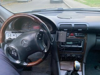 2001 Mercedes-Benz C-Класс 180 II (W203), серебристый, 345000 рублей, вид 5