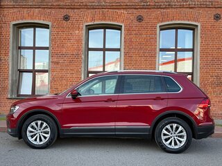 2017 Volkswagen Tiguan II, пурпурный, 2750000 рублей, вид 4