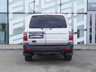2001 Toyota Land Cruiser 105 100 Series, серебристый, 2974000 рублей, вид 4
