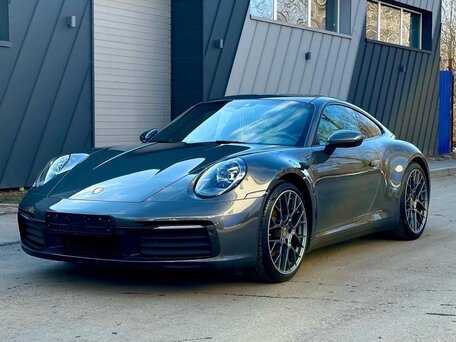 2021 Porsche 911 Carrera 4 VIII (992), серый, 13760059 рублей, вид 3