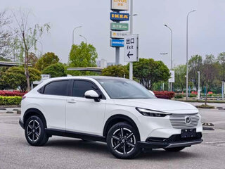 2022 Honda Vezel II, белый, 1720000 рублей, вид 3