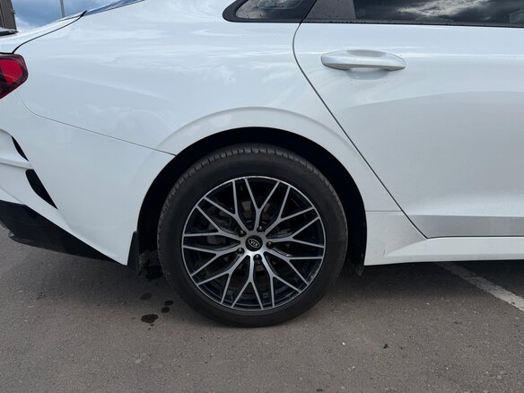 2021 Kia K5 III, белый - вид 9