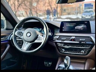 2019 BMW 5 серии 530d xDrive VII (G30/G31/G38), чёрный, 3520000 рублей, вид 4