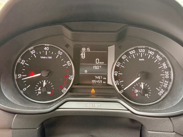 2016 Skoda Octavia III (A7), чёрный, 1025000 рублей - вид 5