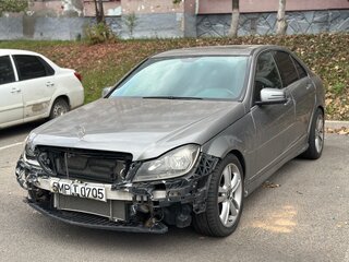 2008 Mercedes-Benz C-Класс 280 III (W204), серебристый, 350000 рублей, вид 1