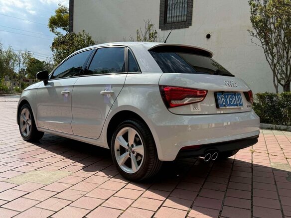 2017 Audi A1 I (8X) Рестайлинг, белый, 1599666 рублей - вид 6