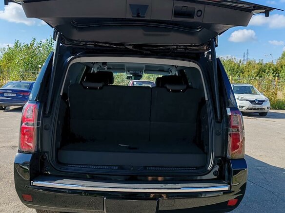 2016 Chevrolet Tahoe IV, чёрный - вид 9