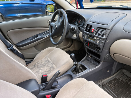 2002 Nissan Almera II (N16), серебристый, 350000 рублей, вид 5