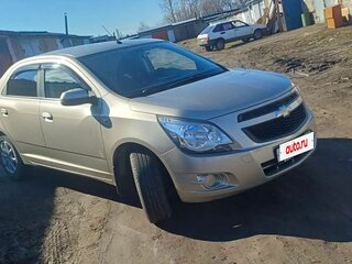 2013 Chevrolet Cobalt II, бежевый, 750000 рублей, вид 3