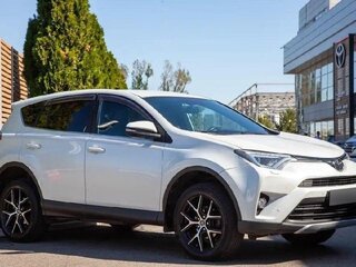 2019 Toyota RAV4 IV (XA40) Рестайлинг, белый, 2300000 рублей, вид 1