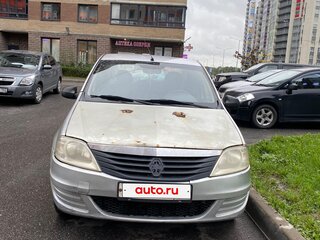 2013 Renault Logan I Рестайлинг, серебристый, 200000 рублей, вид 1