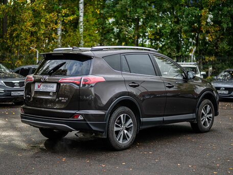 2018 Toyota RAV4 IV (XA40) Рестайлинг, коричневый, 2638000 рублей, вид 2