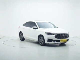 2021 Ford Escort VI Рестайлинг 2, белый, 1480000 рублей, вид 5